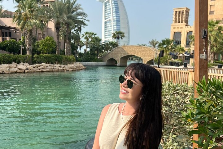 Experience the unique blend of traditional and modern Dubai guided by a Brazilian expert. Discover the stunning skyline serene waterways and rich culture all in one memorable day.